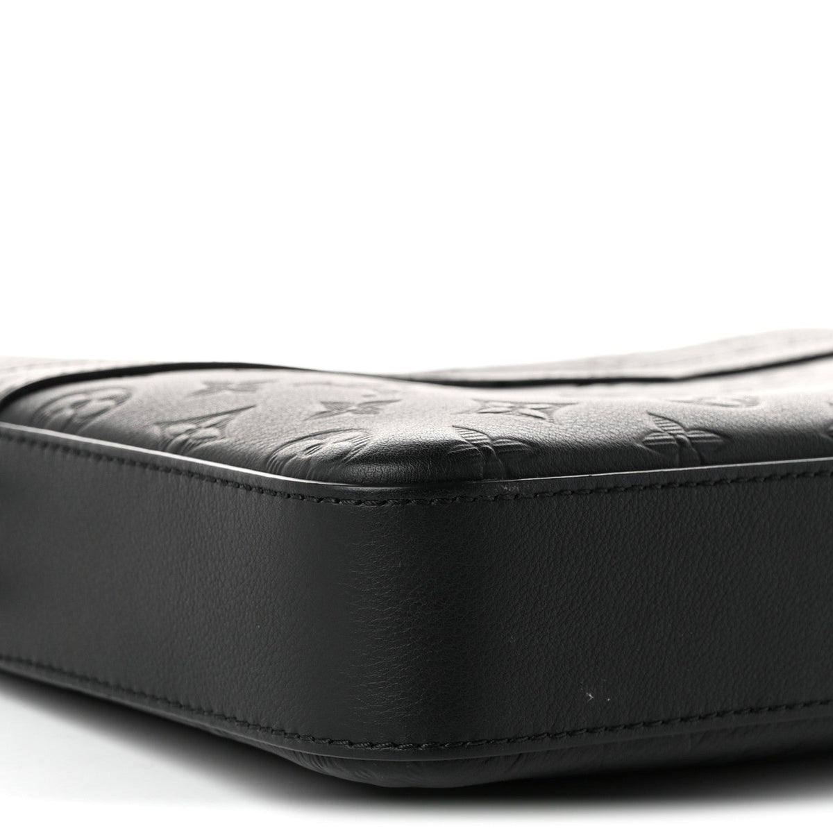 Calfskin Monogram Shadow Trio Messenger Black