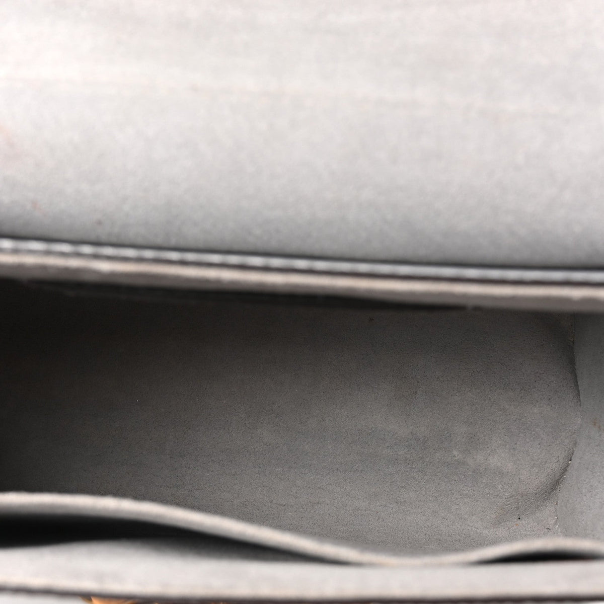 Epi Twist Shoulder Bag MM Etain
