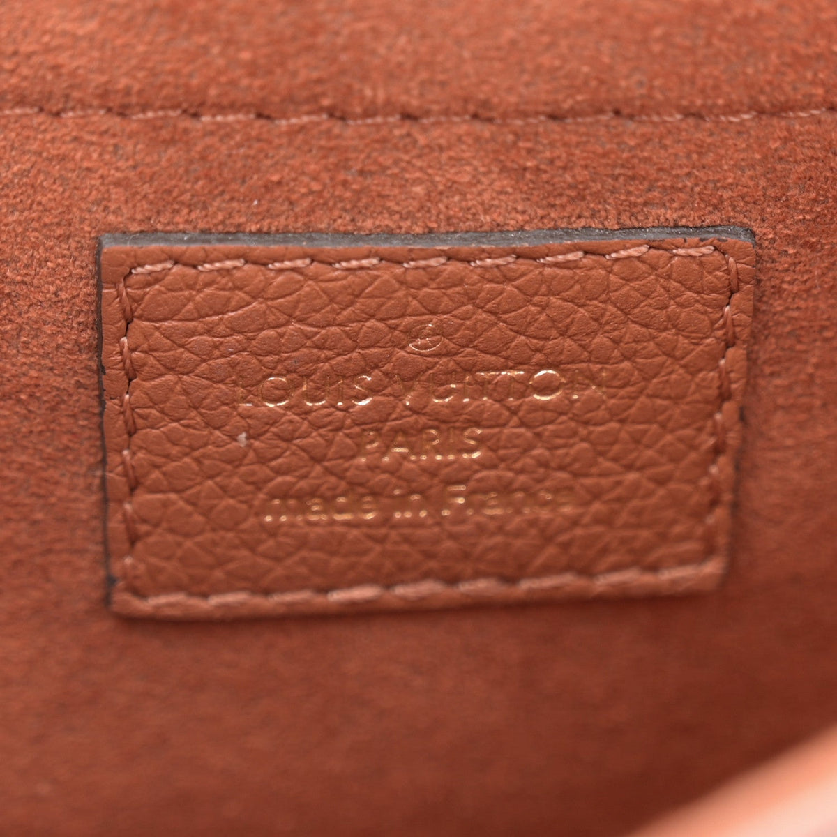 Grained Calfskin Lockme Tender Chataigne Brown