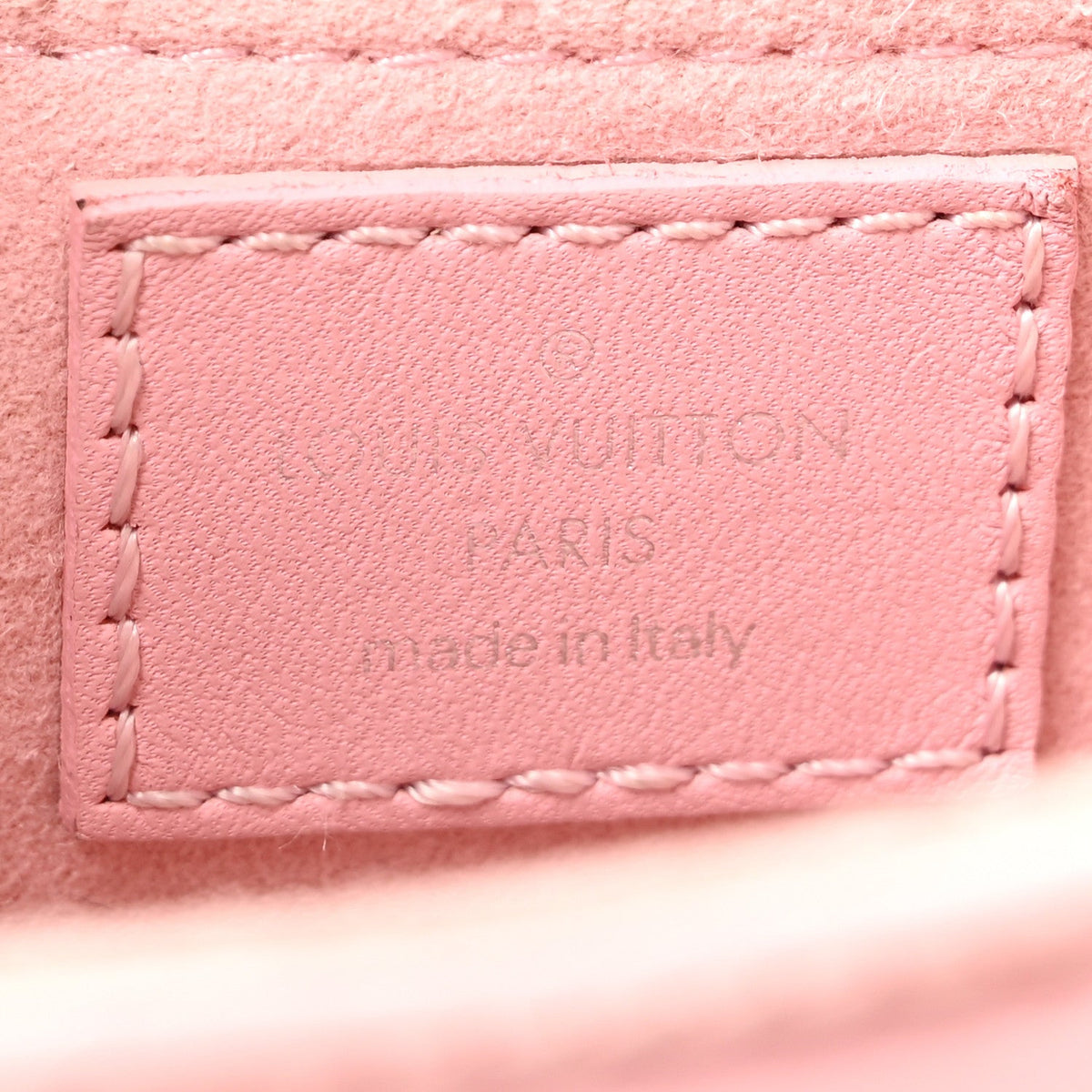 Calfskin New Wave Chain PM Smoothie Pink