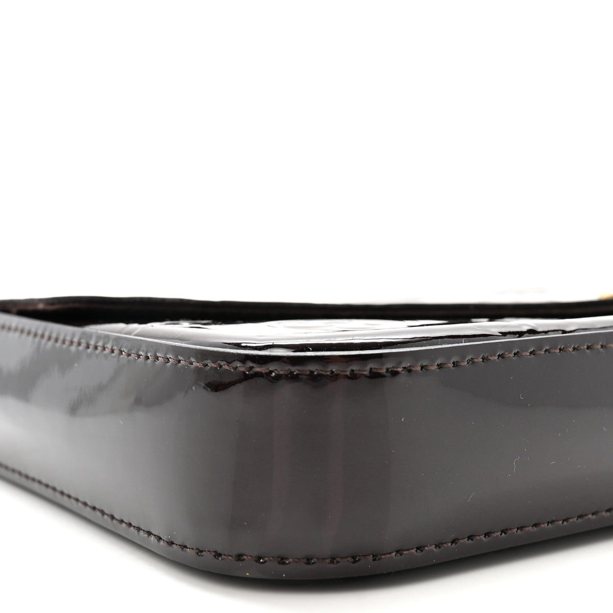 Vernis Pochette Felicie Chain Wallet Amarante