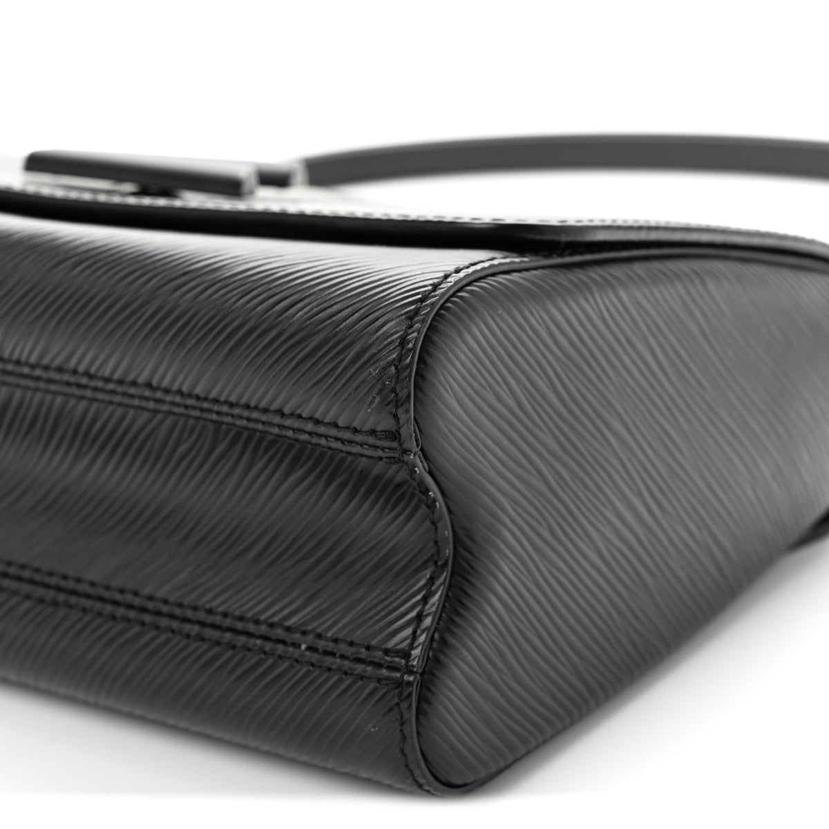 Epi Twist Shoulder Bag MM Matte Black