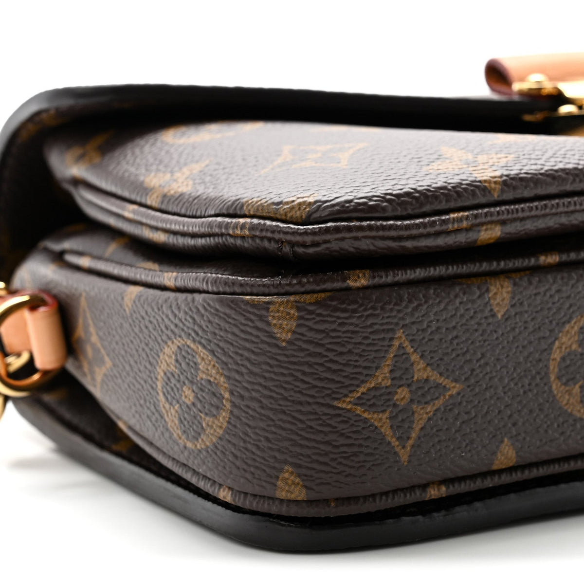 Monogram Pochette Metis East West
