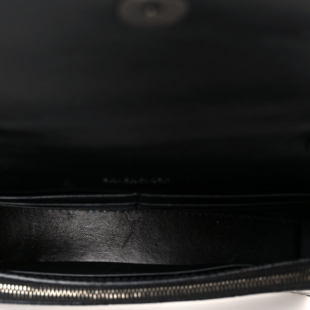 Shiny Calfskin Monochrome Crocodile Embossed Hourglass Chain Bag Black