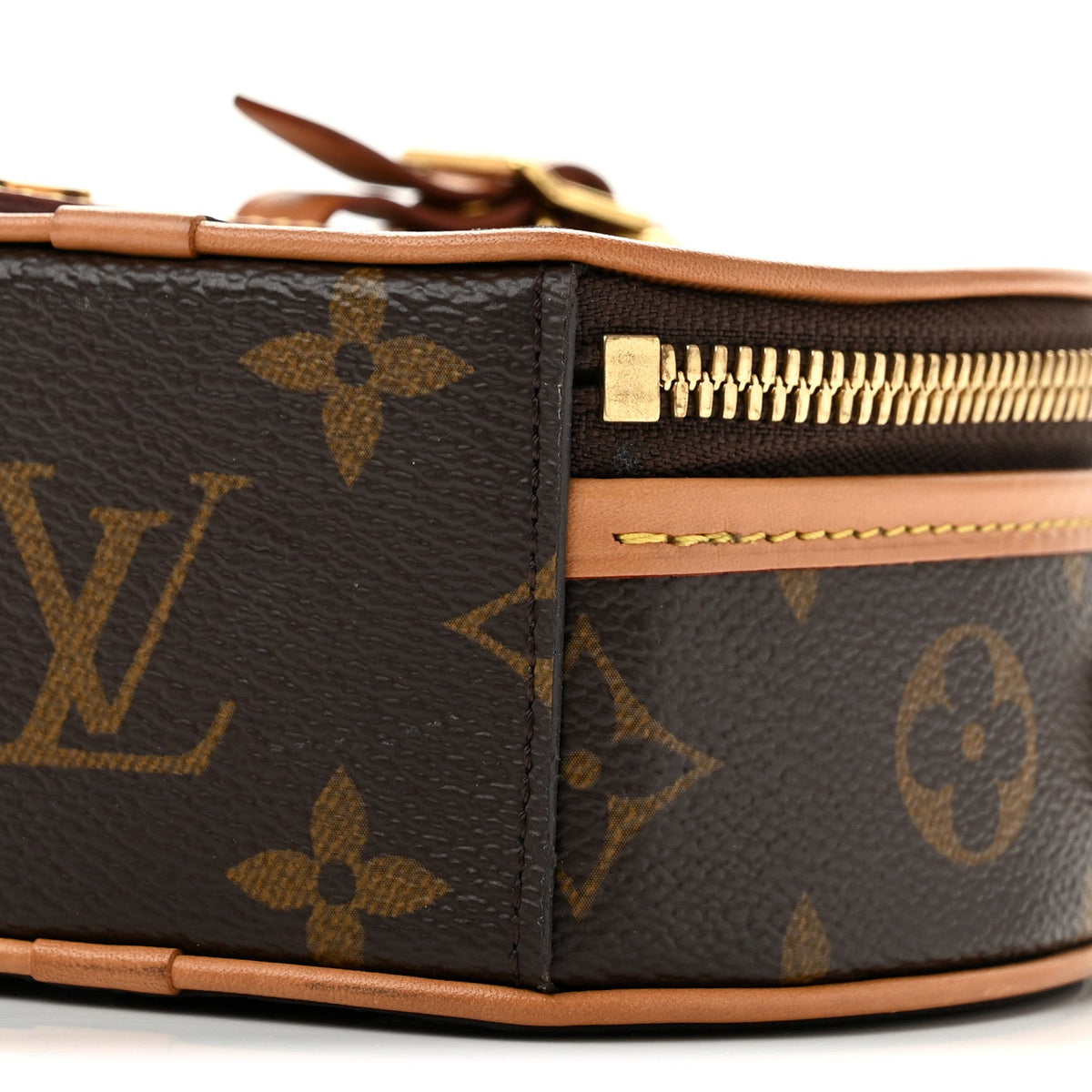 Monogram Mini Boite Chapeau