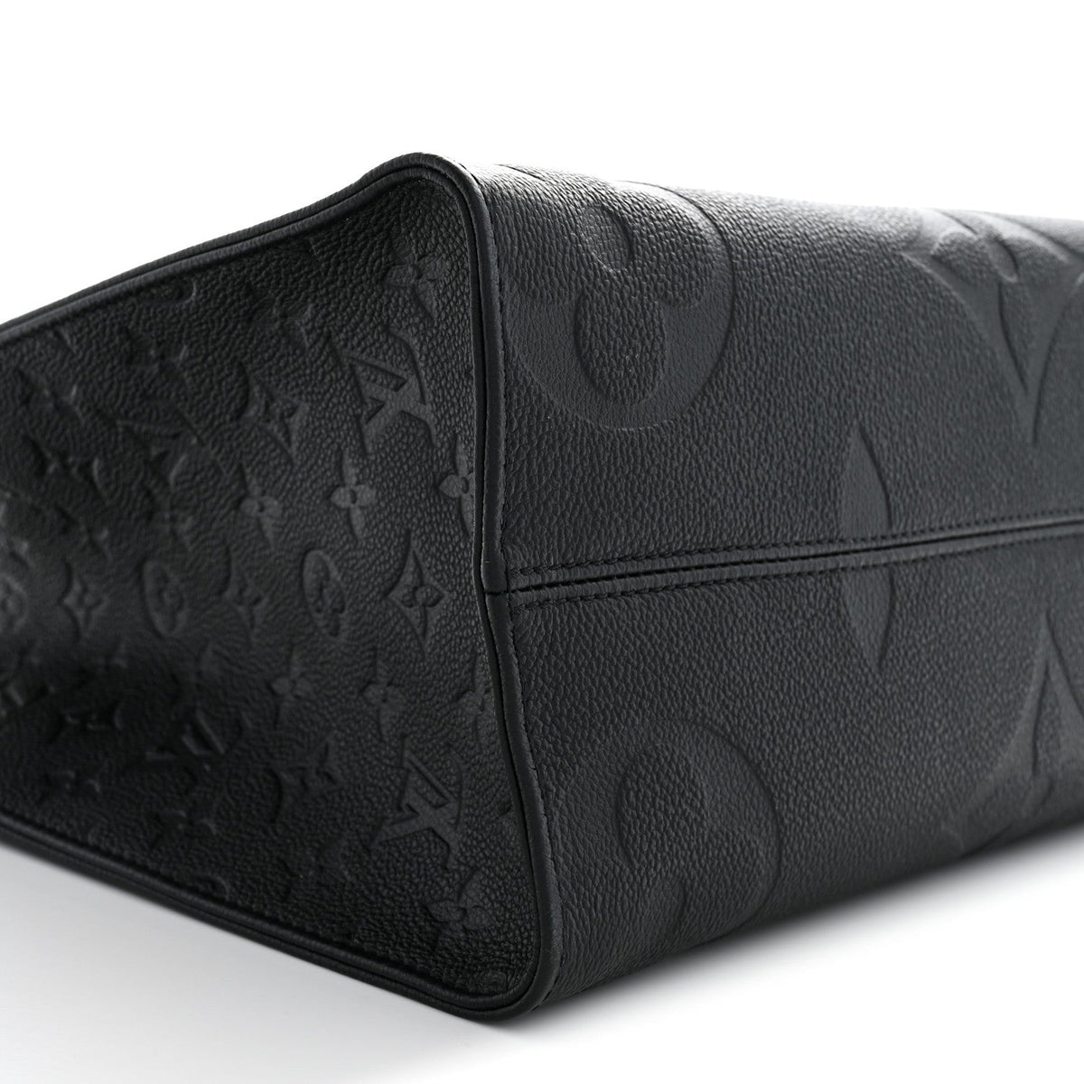 Empreinte Monogram Giant Onthego MM Black