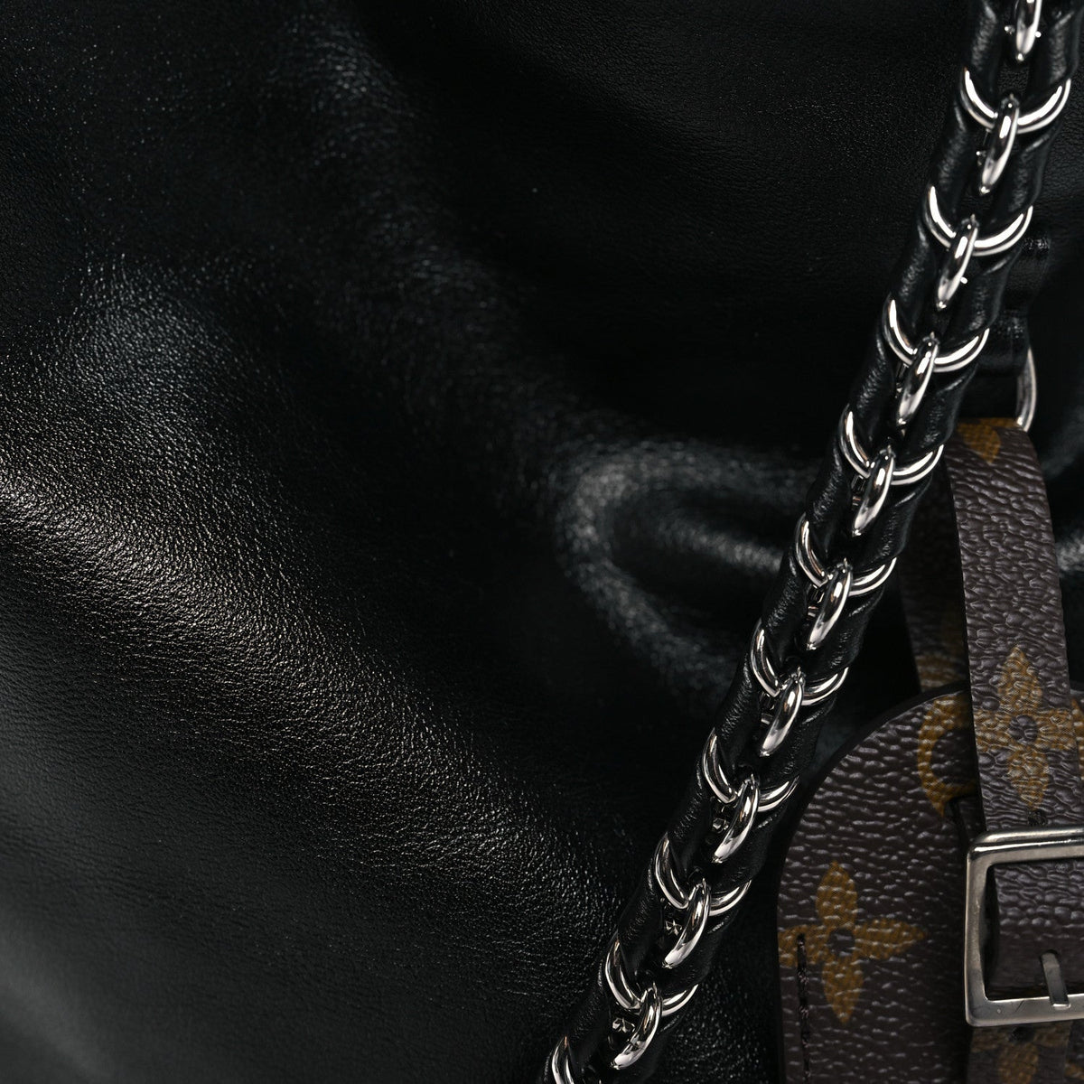 Calfskin Monogram Atlantis Vibe MM Black