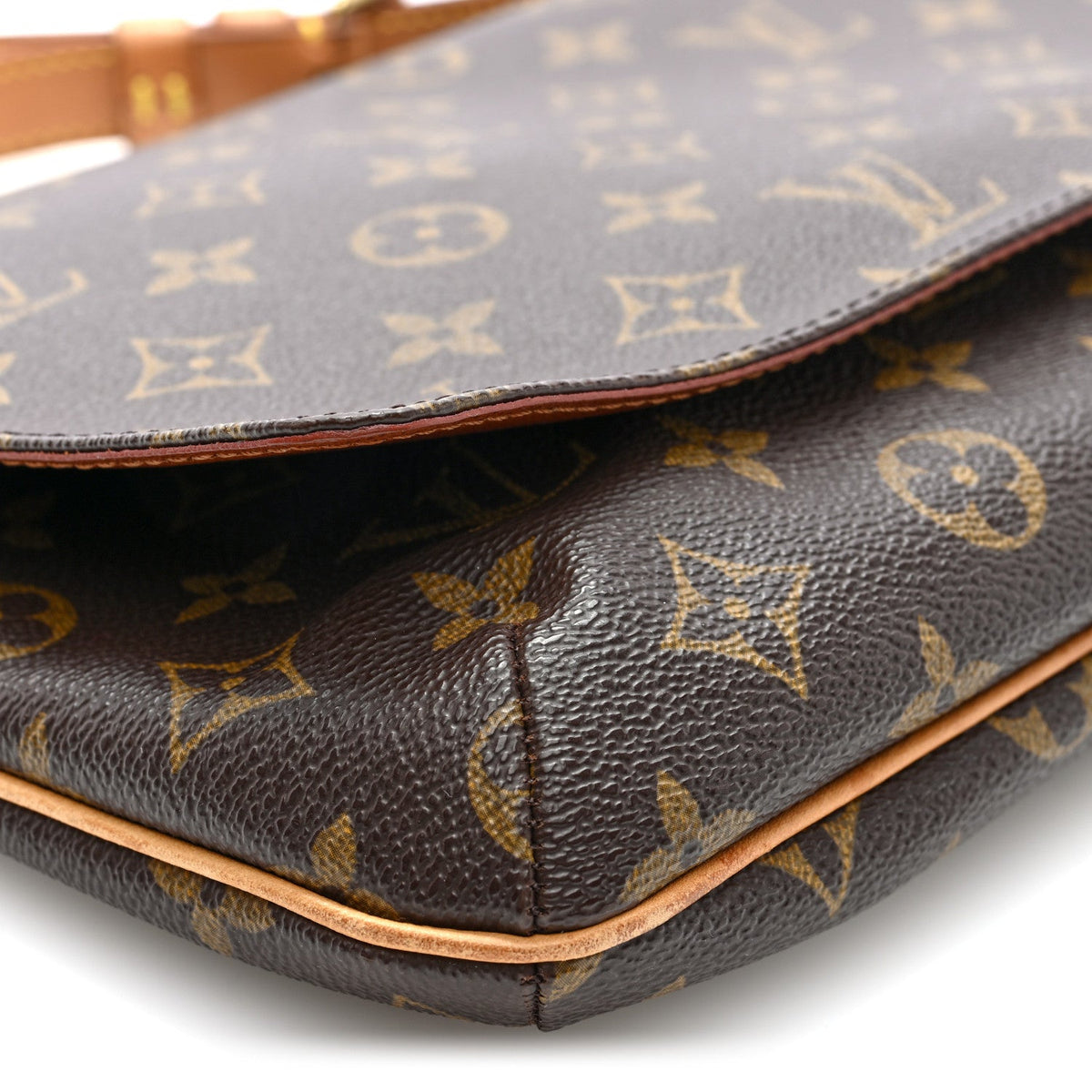 Monogram Musette Tango